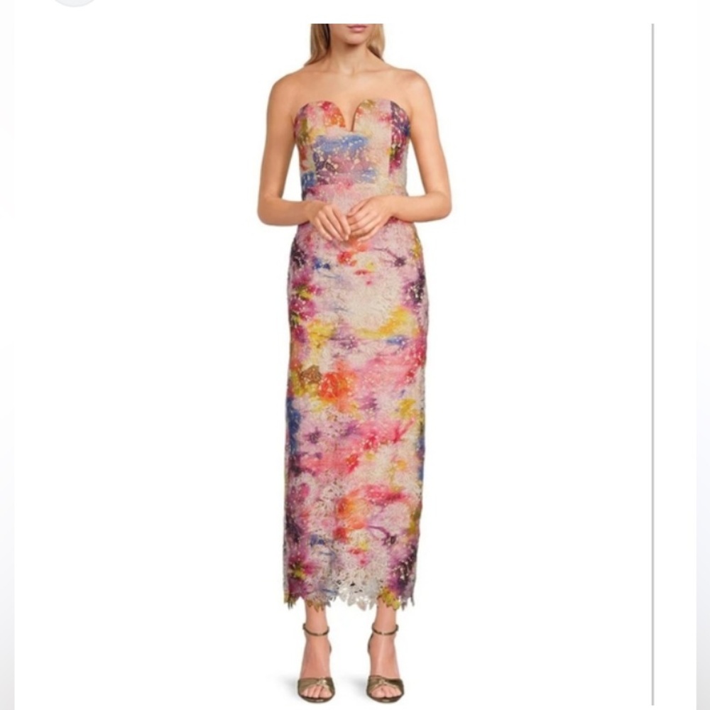 Badgley Mischka Vibrant Sleeveless Gown